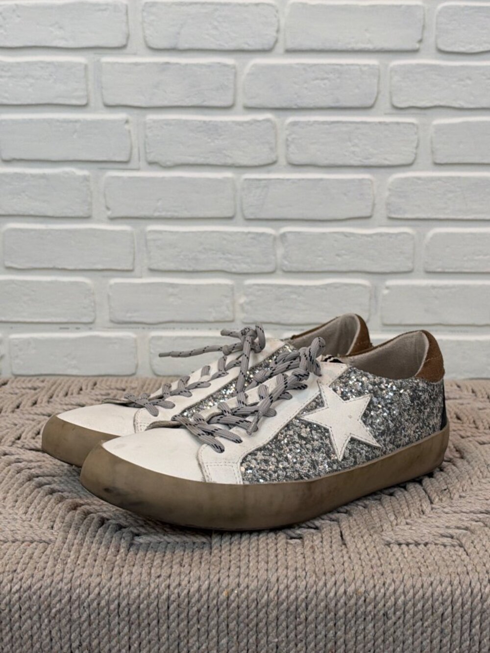Shu Shop Sneakers Paula Silver Sparkle Glitter Star Size 7